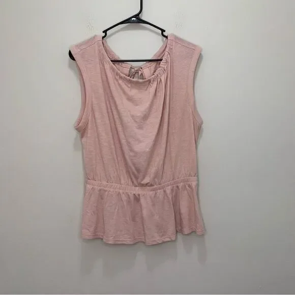 Banana Republic Pink Open Back Malibu Tee Size Small - Picture 1 of 7
